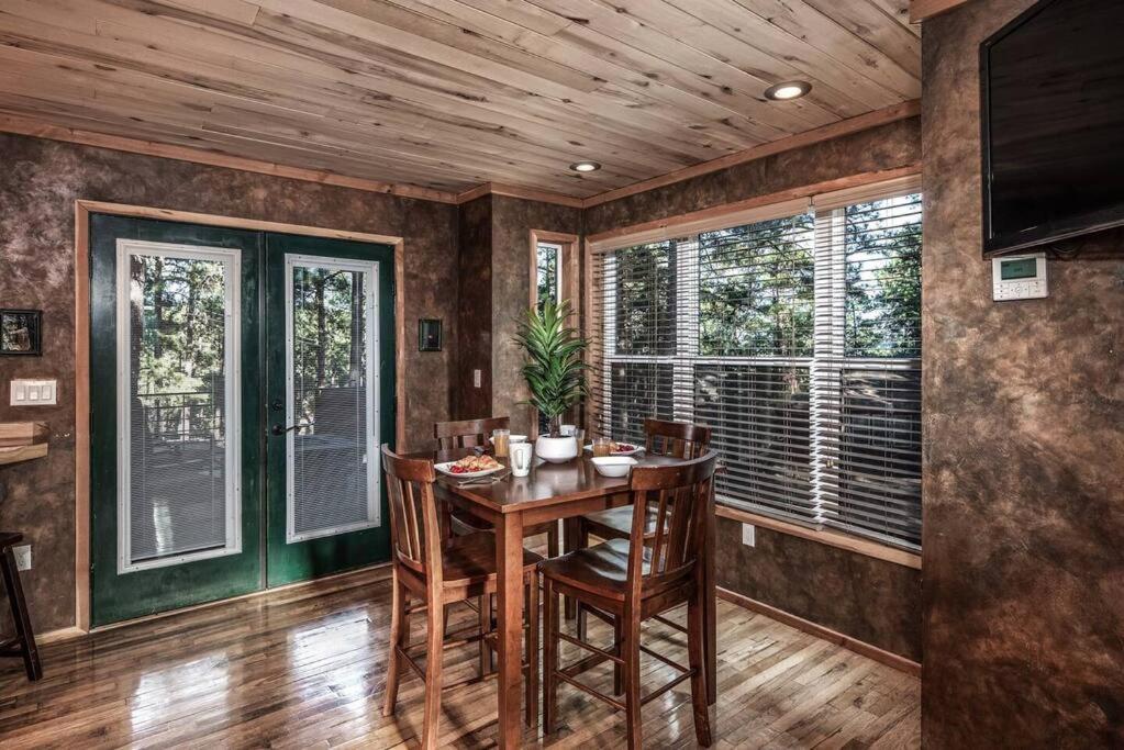 Redwood In The Historic Upper Canyon Ruidoso Exterior foto